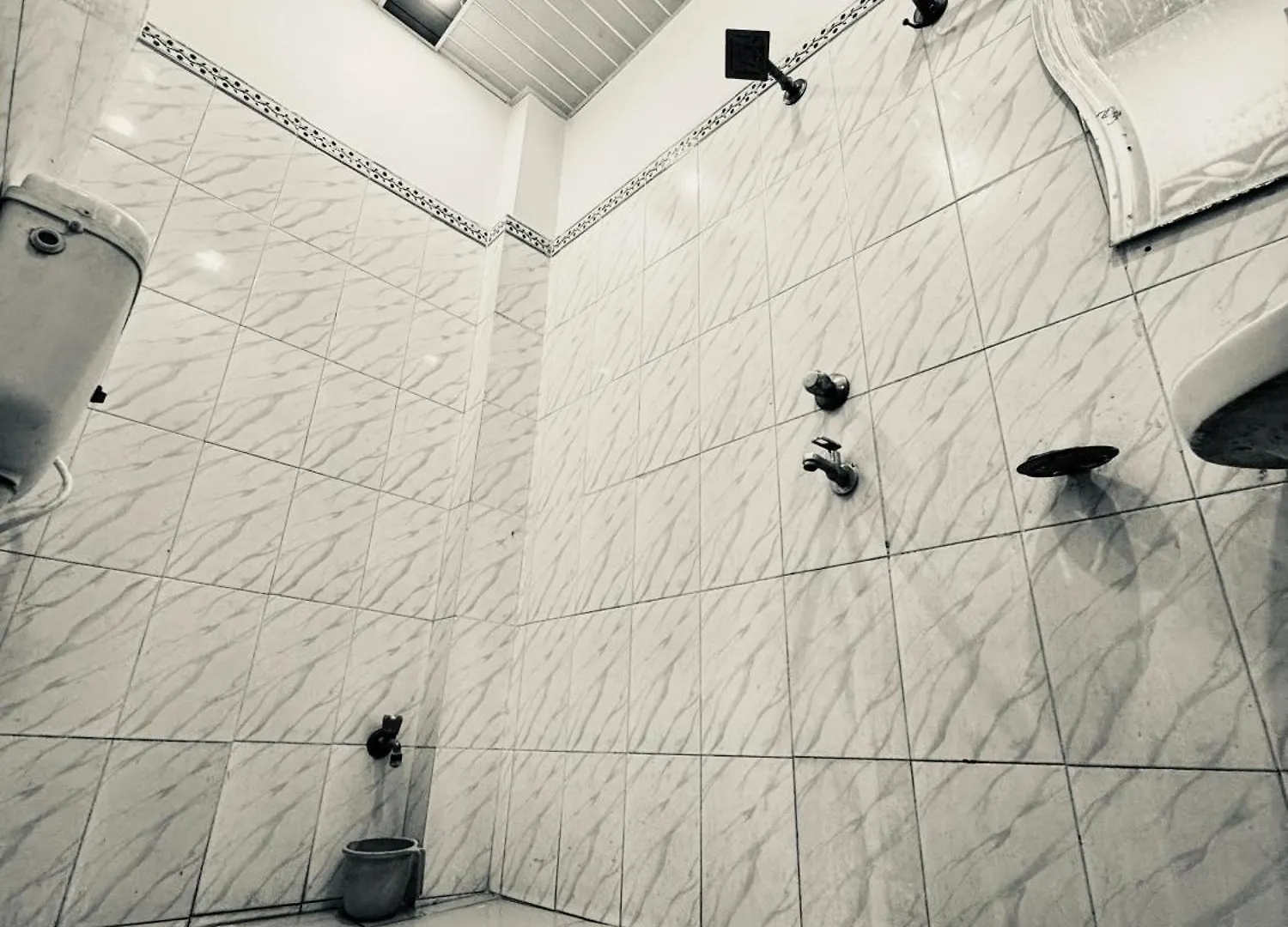 Suraj Guest House فاراناسي الهند