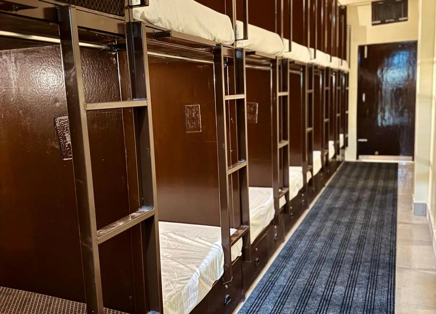 Suraj Guest House فاراناسي الهند