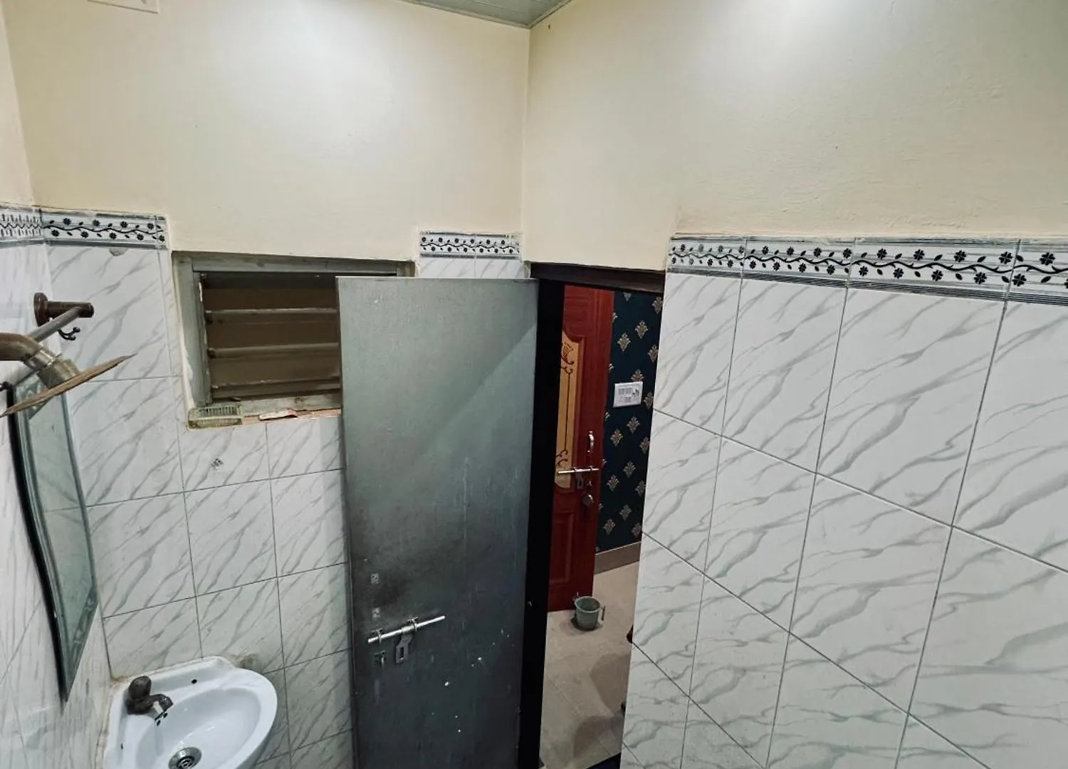 فندق Suraj Guest House فاراناسي